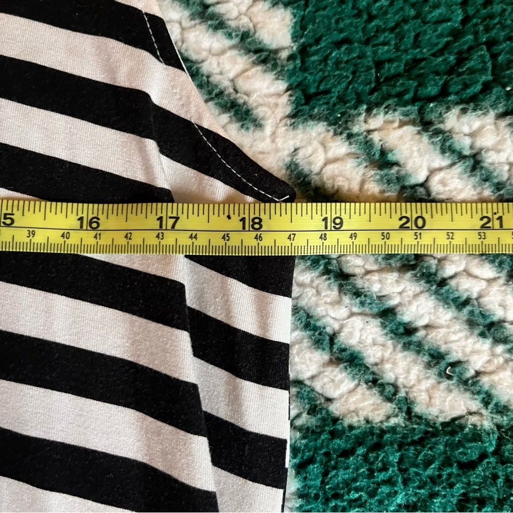 πHP x2π ST JOHNβS BAY Black and White Striped Maxi Dress - Picture 8 of 12